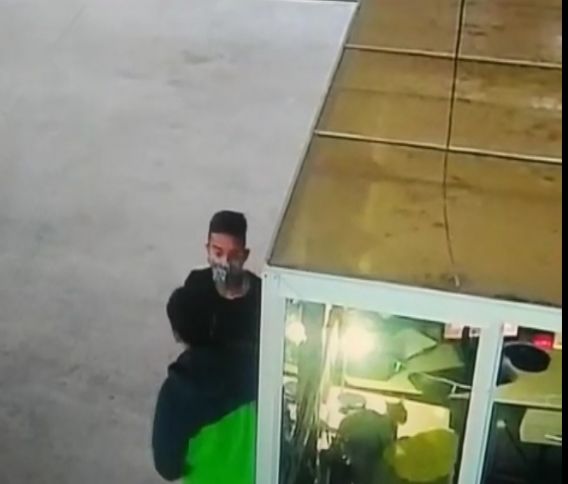 Urgente: Posto de gasolina é assaltado em Serra Branca, veja o vídeo.